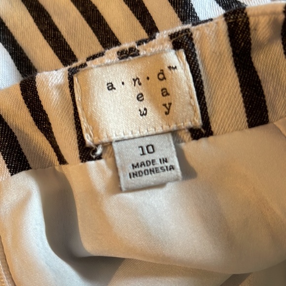 a•n•d eawy skirt size 10 - Picture 3 of 5